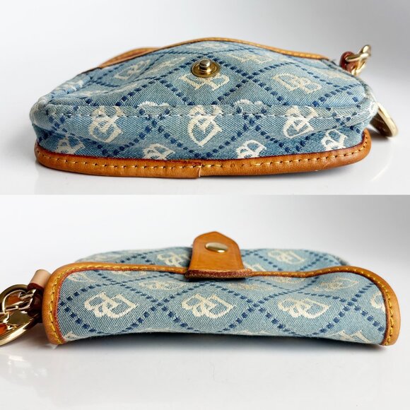 Vintage Dooney & Bourke Blue Logo Canvas Wristlet with Bag Charm Retro Chic - Picture 6 of 10